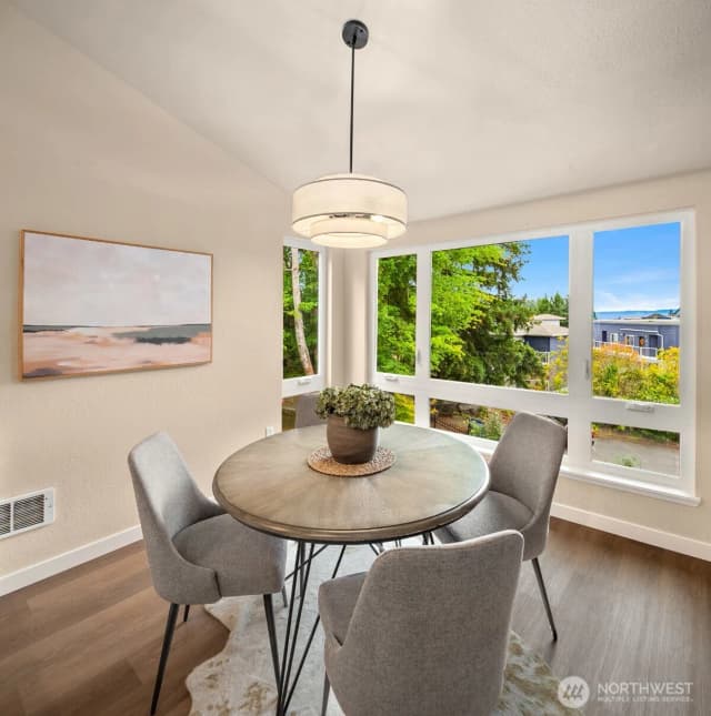 Property photo for 12014 98th Avenue Ne #302, Kirkland photo 4