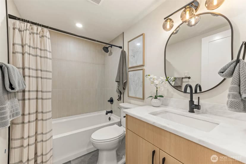 Property photo for 13302 Bitter Place N, Seattle photo 30