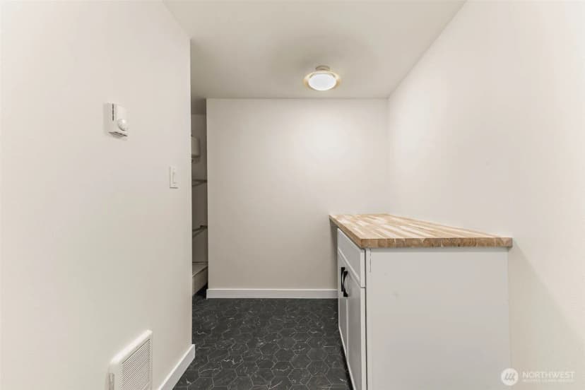 Property photo for 13302 Bitter Place N, Seattle photo 28