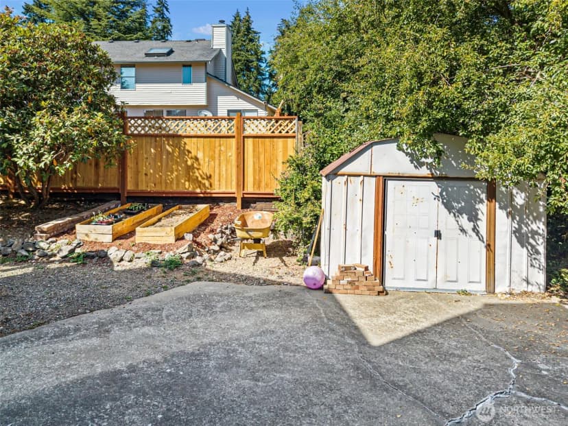 Property photo for 10247 Hamilton Place Nw, Silverdale photo 7