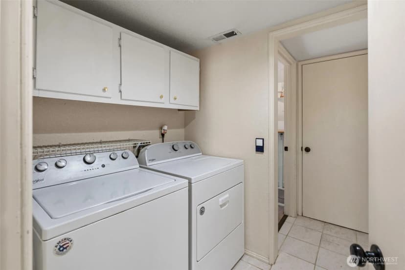 Property photo for 10247 Hamilton Place Nw, Silverdale photo 26