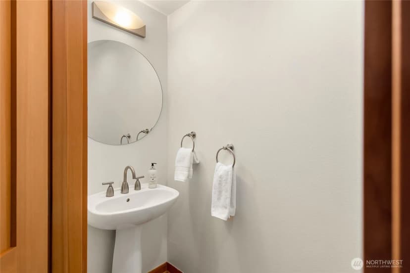 Property photo for 722 Ne Vineyard Lane #l102, Bainbridge Island photo 16