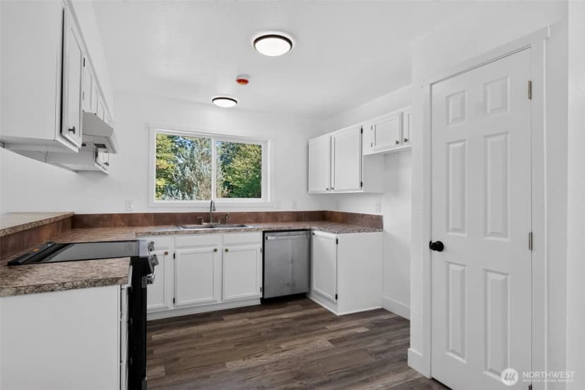 Property photo for 620 Westlake Ave., Morton photo 14