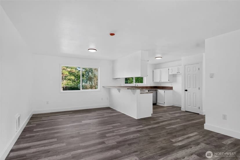 Property photo for 620 Westlake Ave., Morton photo 6