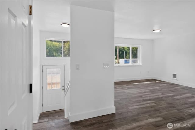 Property photo for 620 Westlake Ave., Morton photo 4
