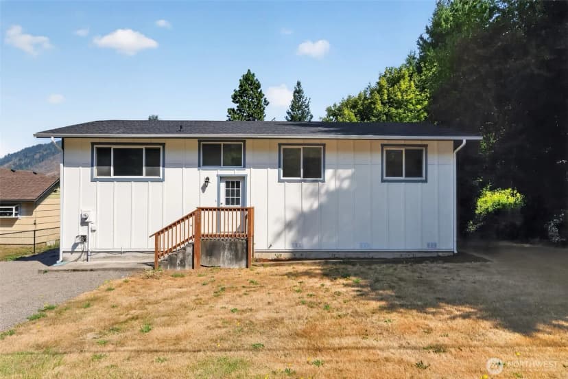 Property photo for 620 Westlake Ave., Morton photo 32