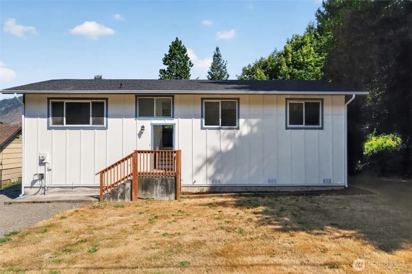 Property photo for 620 Westlake Ave., Morton photo 33