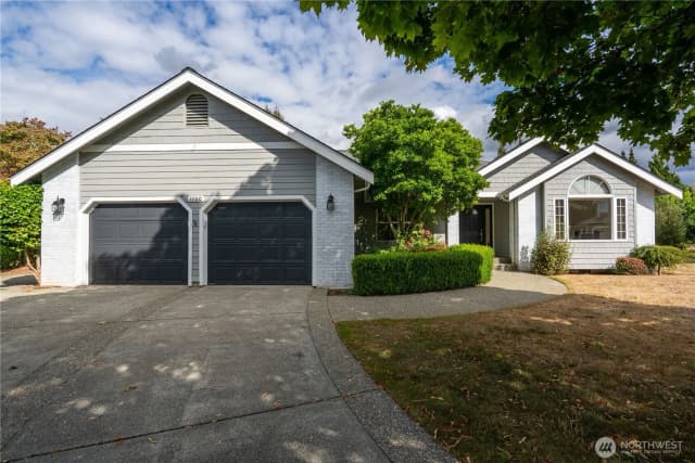 Property photo for 1160 N Cascade Court, Lynden photo 2