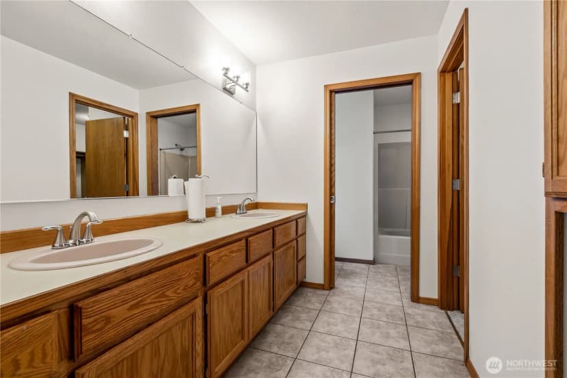 Property photo for 1160 N Cascade Court, Lynden photo 31