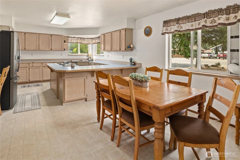 Property photo for 323 Madison Avenue, South Cle Elum photo 10