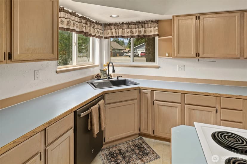 Property photo for 323 Madison Avenue, South Cle Elum photo 12