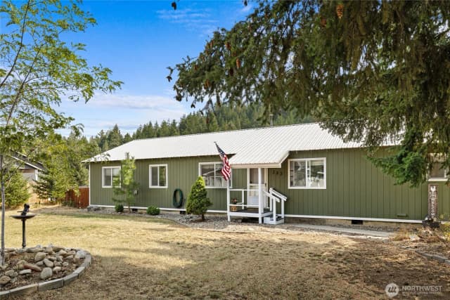 Property photo for 323 Madison Avenue, South Cle Elum