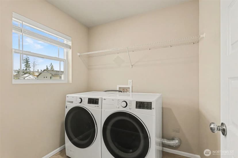Property photo for 7913 39th Place Ne, Marysville photo 33