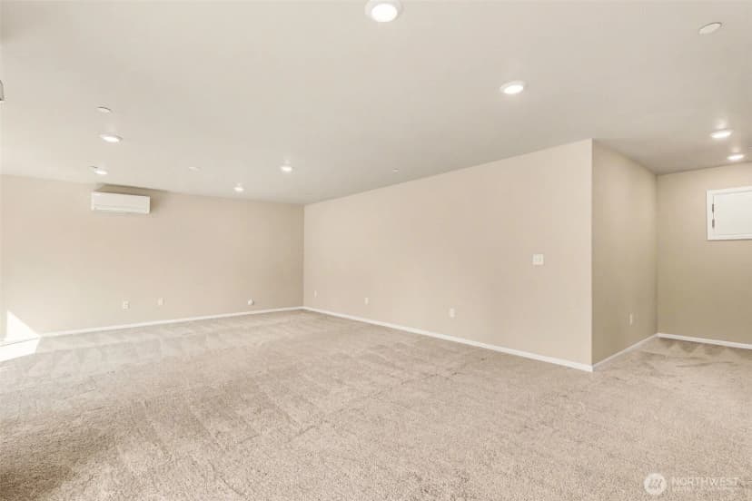 Property photo for 7913 39th Place Ne, Marysville photo 20