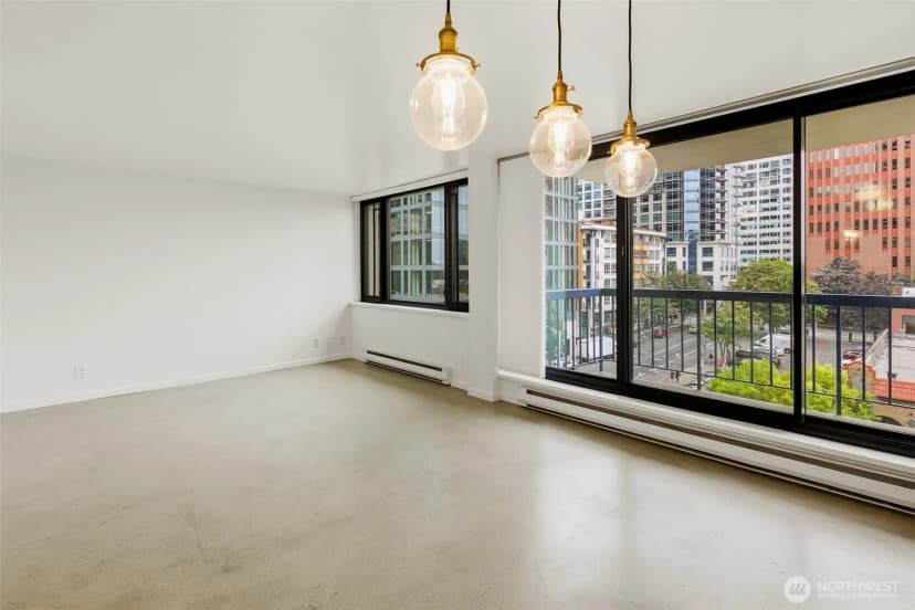 Property photo for 2100 3rd Avenue #602, Seattle photo 14