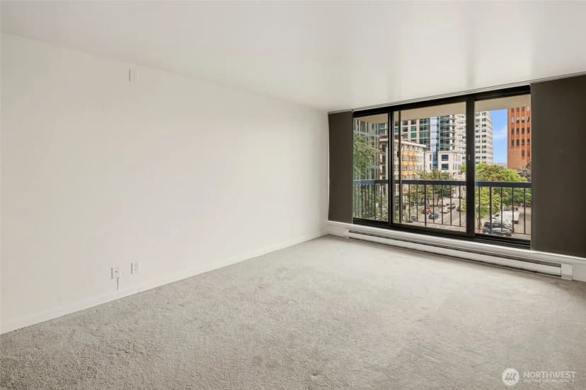 Property photo for 2100 3rd Avenue #602, Seattle photo 15