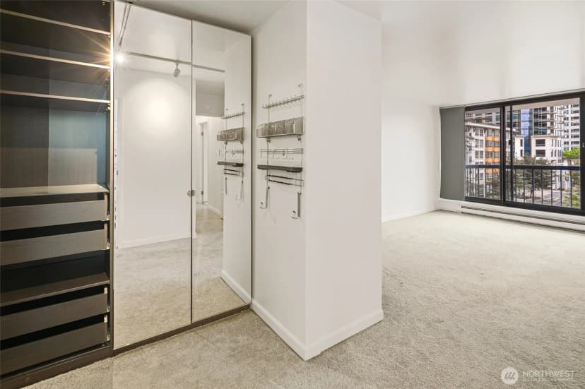 Property photo for 2100 3rd Avenue #602, Seattle photo 19