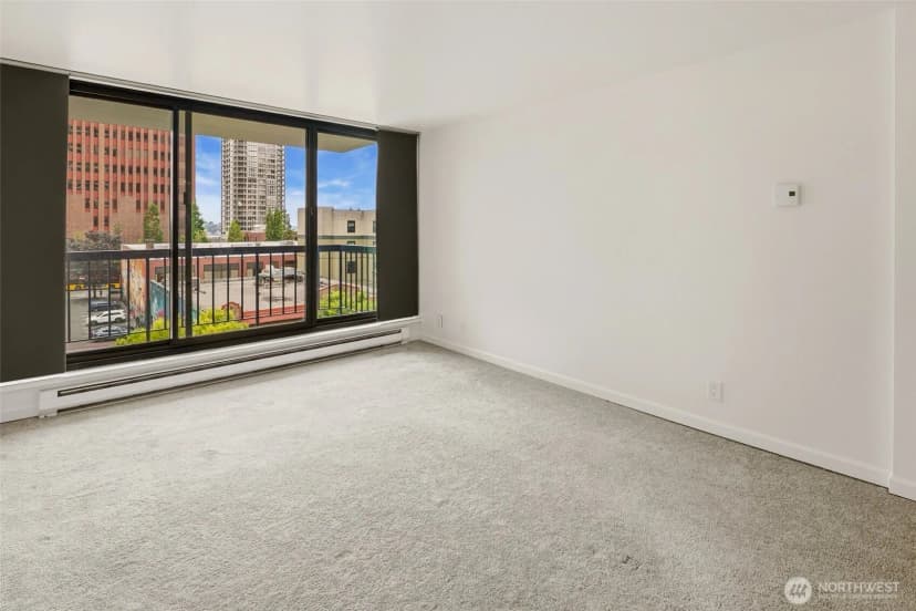 Property photo for 2100 3rd Avenue #602, Seattle photo 16