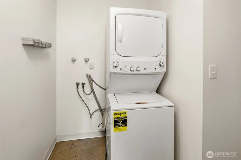 Property photo for 2100 3rd Avenue #602, Seattle photo 25