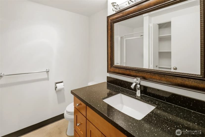Property photo for 2100 3rd Avenue #602, Seattle photo 24
