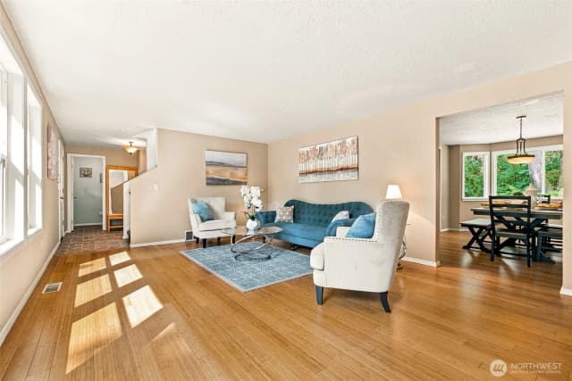 Property photo for 28222 183rd Avenue Se, Kent photo 5