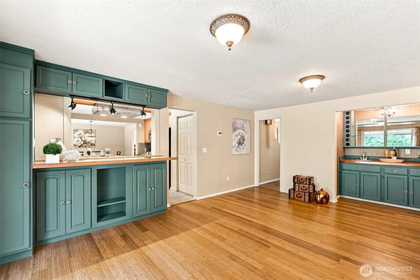 Property photo for 28222 183rd Avenue Se, Kent photo 11