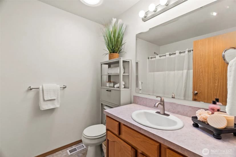 Property photo for 2422 Boulevard Heights Loop Se, Olympia photo 23