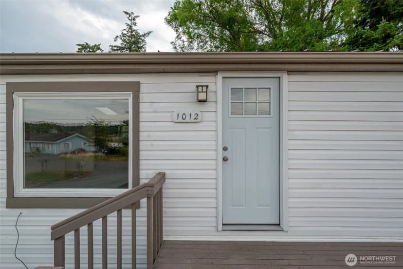 Property photo for 1012 Shawn Avenue, Oak Harbor photo 5
