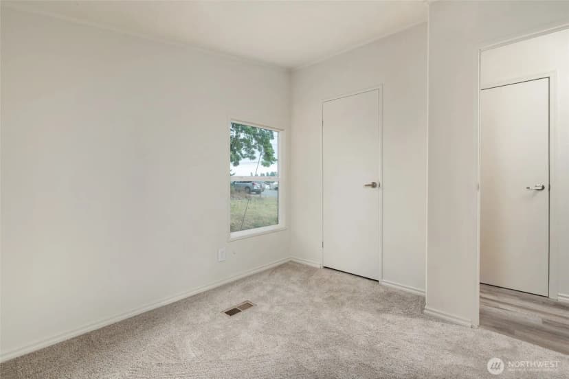 Property photo for 1012 Shawn Avenue, Oak Harbor photo 30