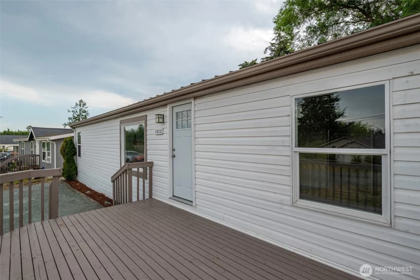 Property photo for 1012 Shawn Avenue, Oak Harbor photo 4