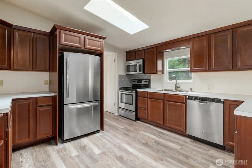Property photo for 1012 Shawn Avenue, Oak Harbor photo 16