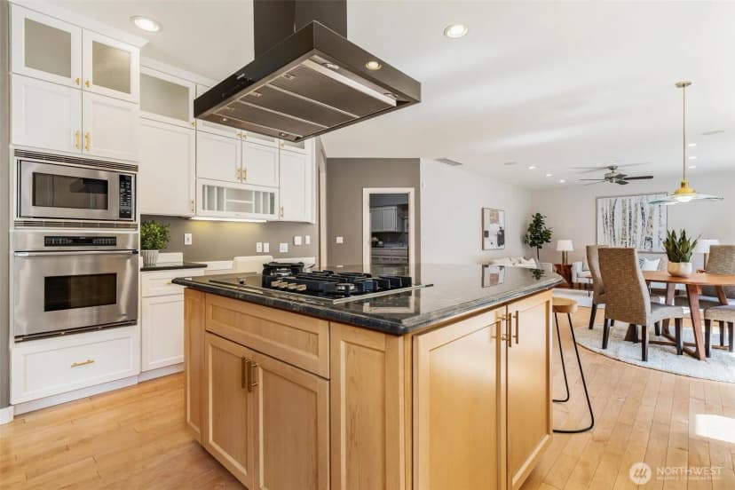 Property photo for 475 Sw 345th St, Federal Way photo 11
