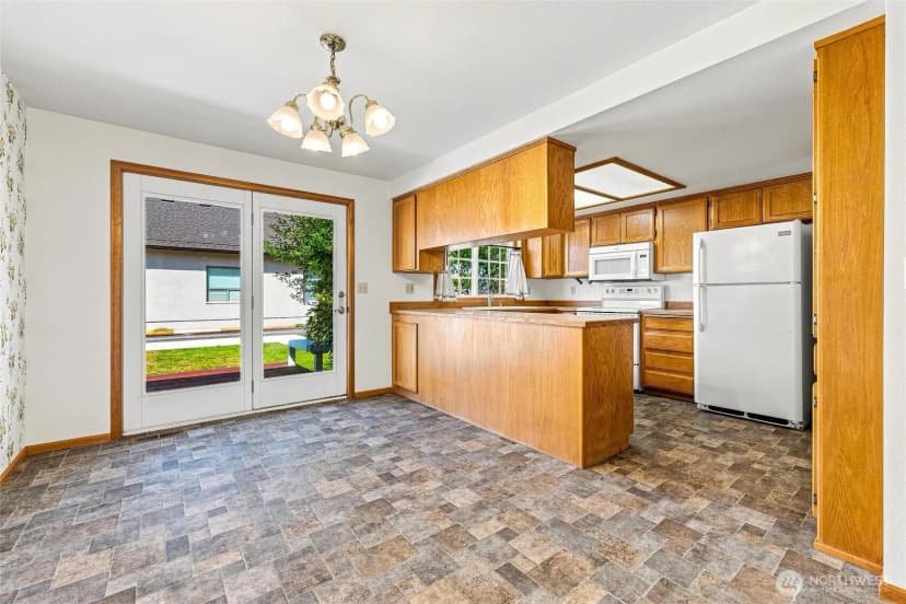 Property photo for 112 W 2nd Street #a, Everson photo 9