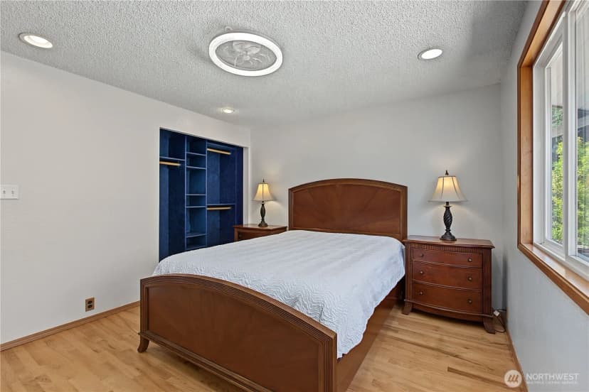 Property photo for 3710 S 268th, Kent photo 17