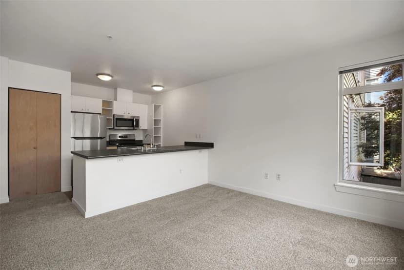 Property photo for 1610 Belmont Avenue #314, Seattle photo 6