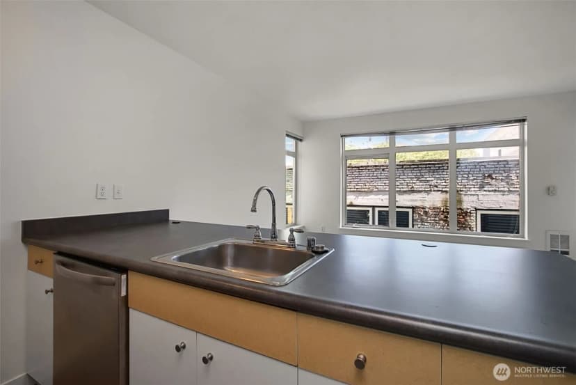 Property photo for 1610 Belmont Avenue #314, Seattle photo 8