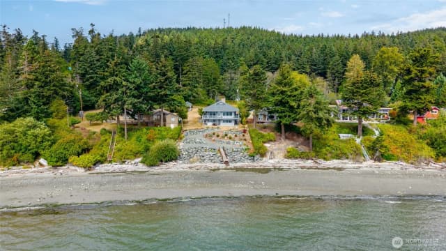 Property photo for 7034 Channel View Drive, Anacortes photo 3
