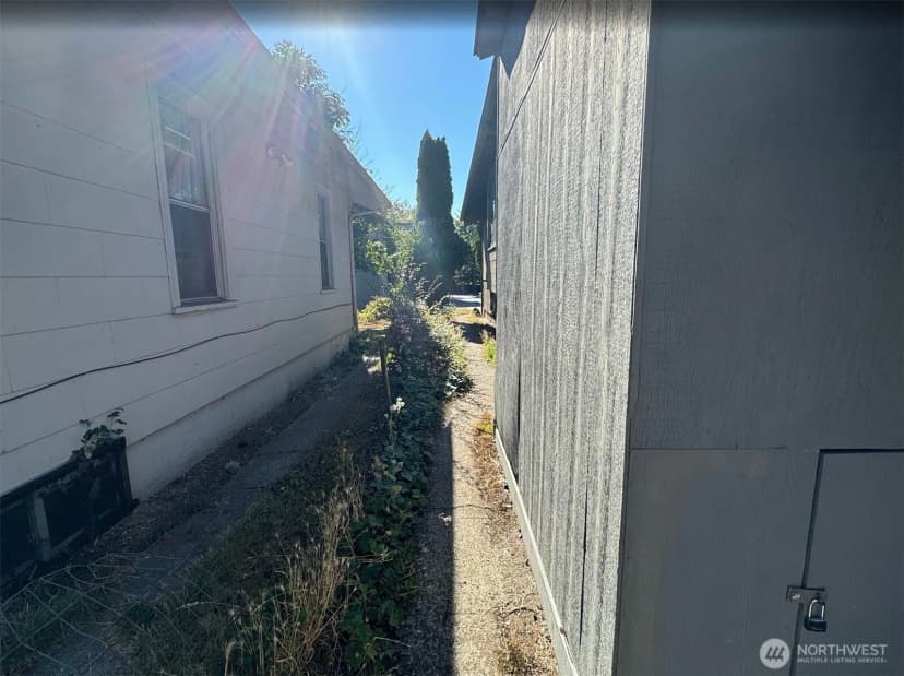 Property photo for 3428 18th Ave S, Seattle photo 15