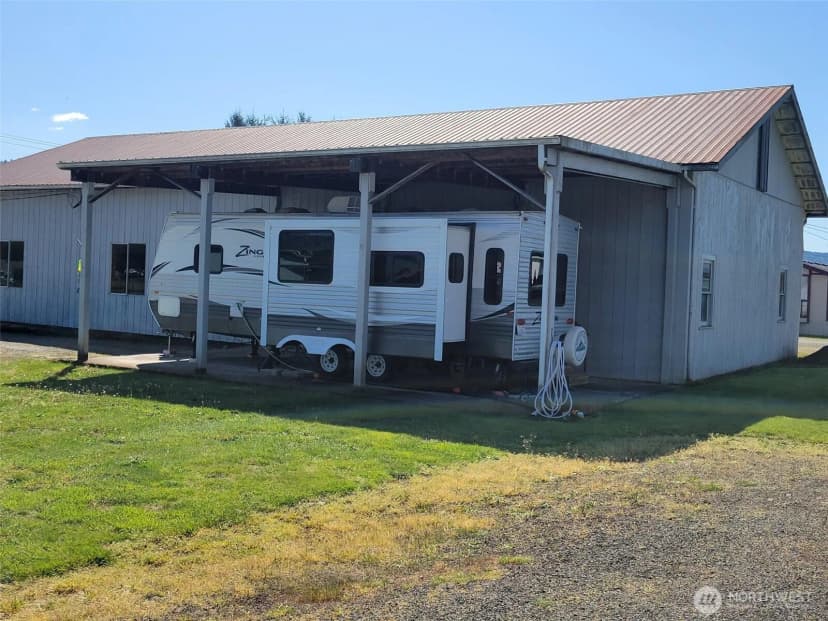 Property photo for 160 Mossyrock Road W, Mossyrock photo 4