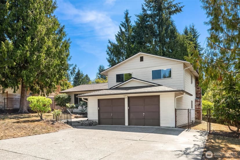 Property photo for 12905 Se 191st Street, Renton photo 2