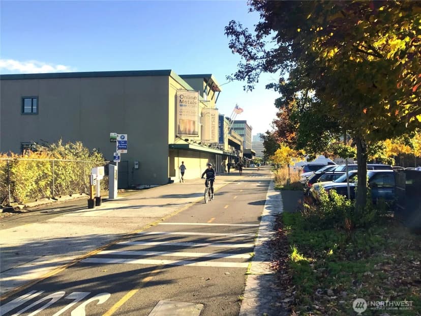 Property photo for 2040 Westlake Avenue N #slip14, Seattle photo 26