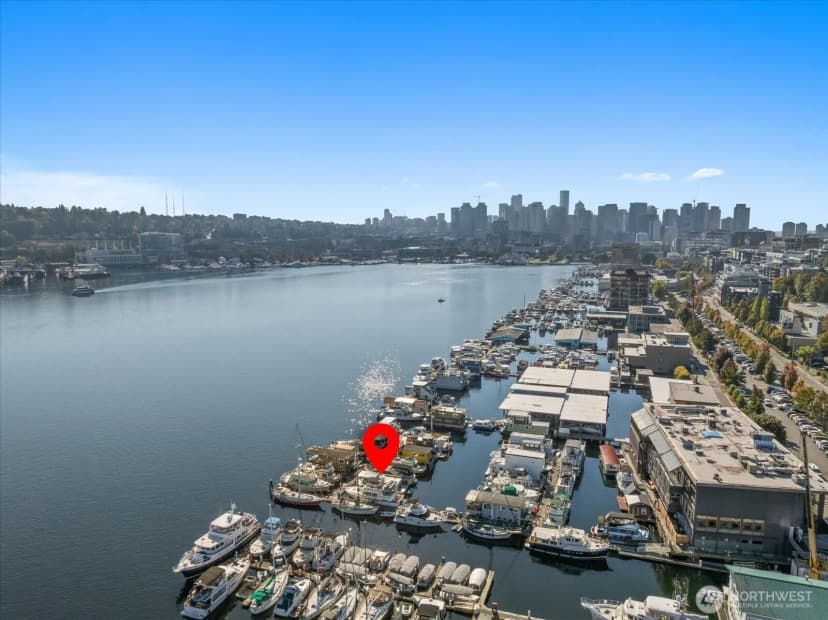 Property photo for 2040 Westlake Avenue N #slip14, Seattle photo 25