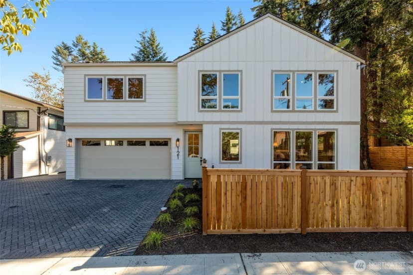 Property photo for 121 N 136th Street, Seattle