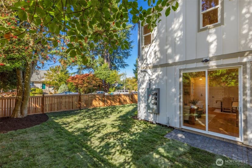 Property photo for 121 N 136th Street, Seattle photo 31