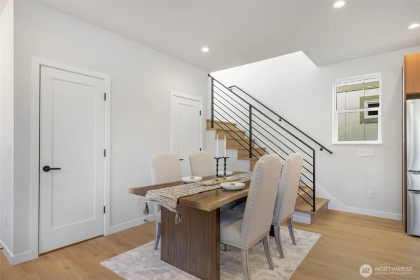 Property photo for 121 N 136th Street, Seattle photo 10