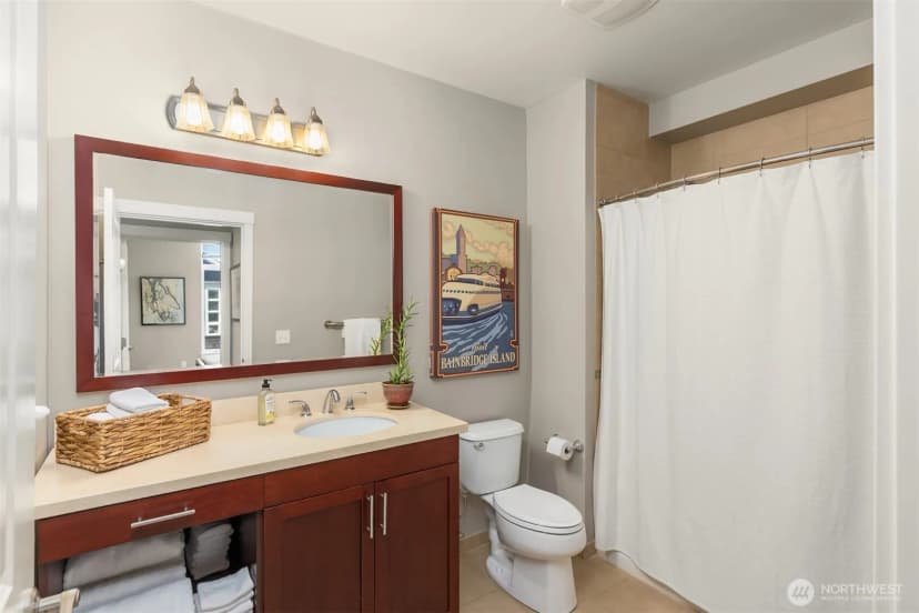 Property photo for 125 Ferncliff Avenue Ne #e242, Bainbridge Island photo 18