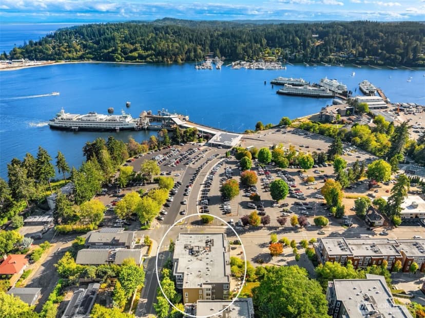 Property photo for 125 Ferncliff Avenue Ne #e242, Bainbridge Island photo 19