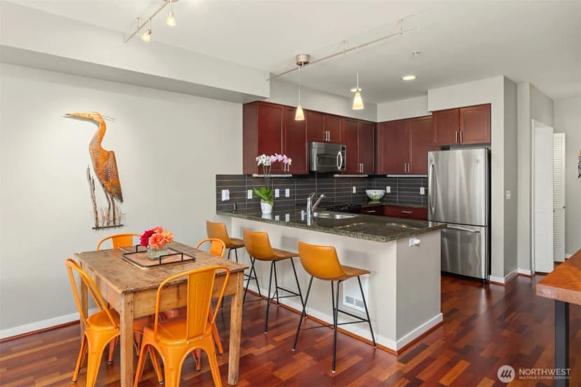 Property photo for 125 Ferncliff Avenue Ne #e242, Bainbridge Island photo 10