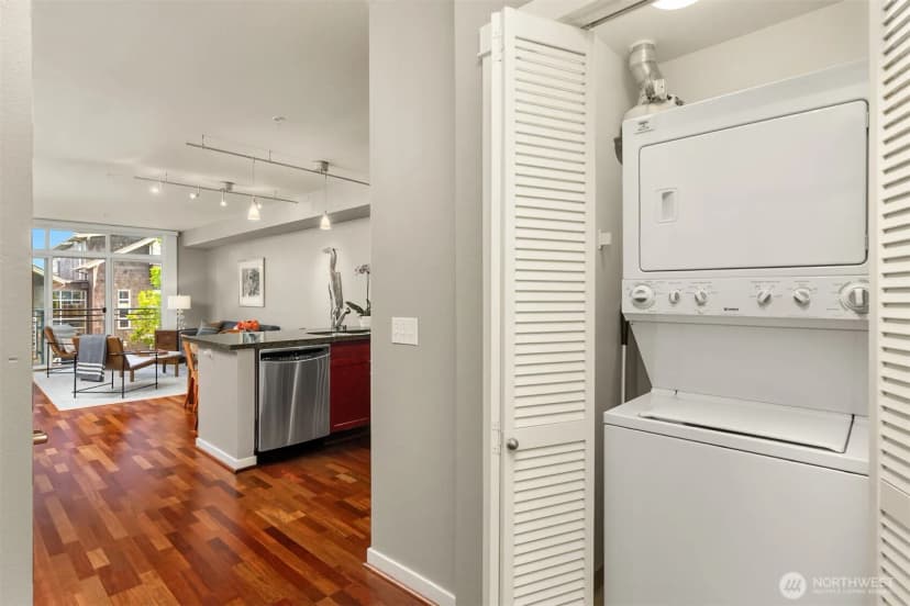 Property photo for 125 Ferncliff Avenue Ne #e242, Bainbridge Island photo 16