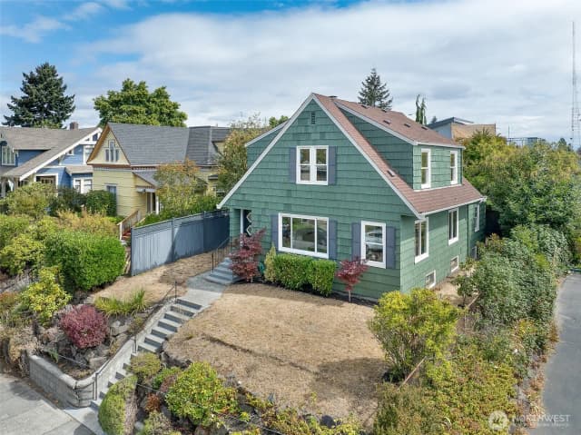 Property photo for 1512 6th Avenue W, Seattle